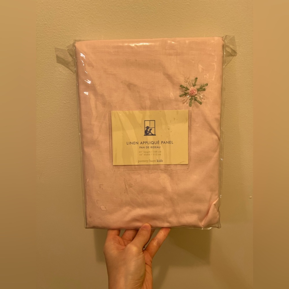 *brand new* Pottery barn kids curtain